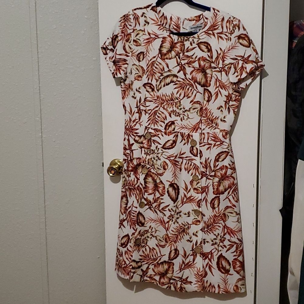Shelby & Palmer  fall Leaf 🍃 Print Dress. 10